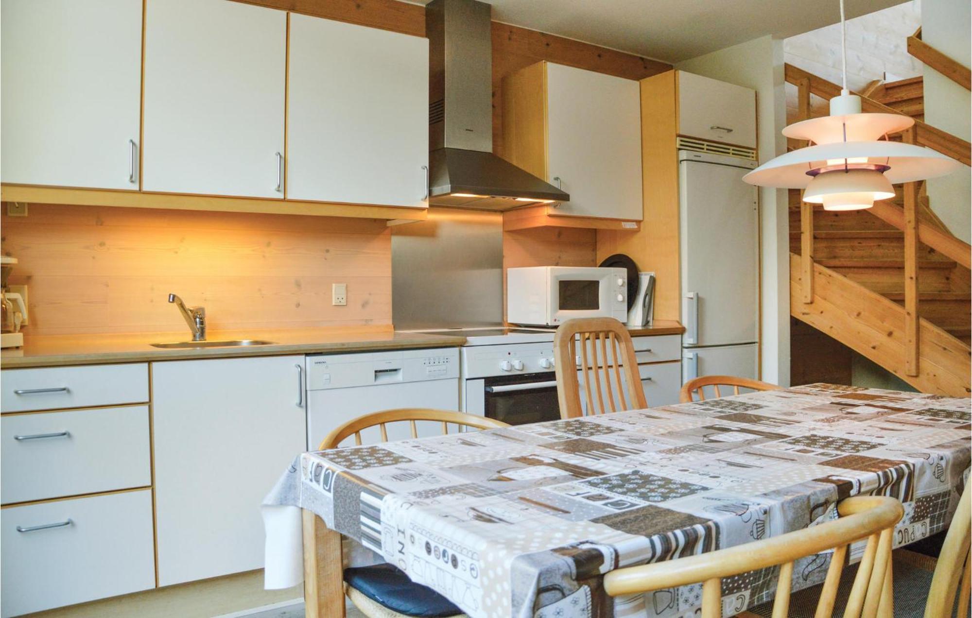 2 Bedroom Gorgeous Home In Hvide Sande Exteriör bild